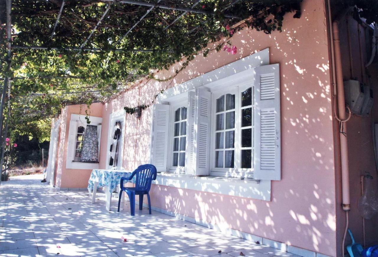 Villa Erieta Athéras Exteriör bild